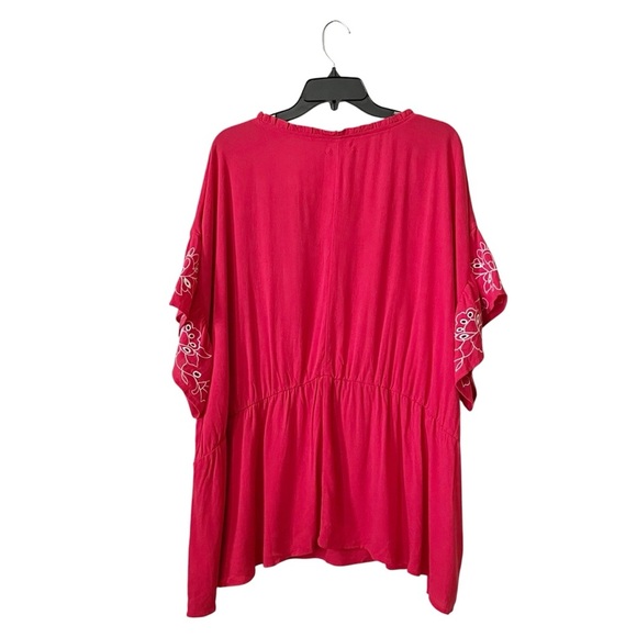 Maurices Embroidered Top Women’s Size 4X Watermelon Red Floral Trim Peplum VNeck - Picture 3 of 8